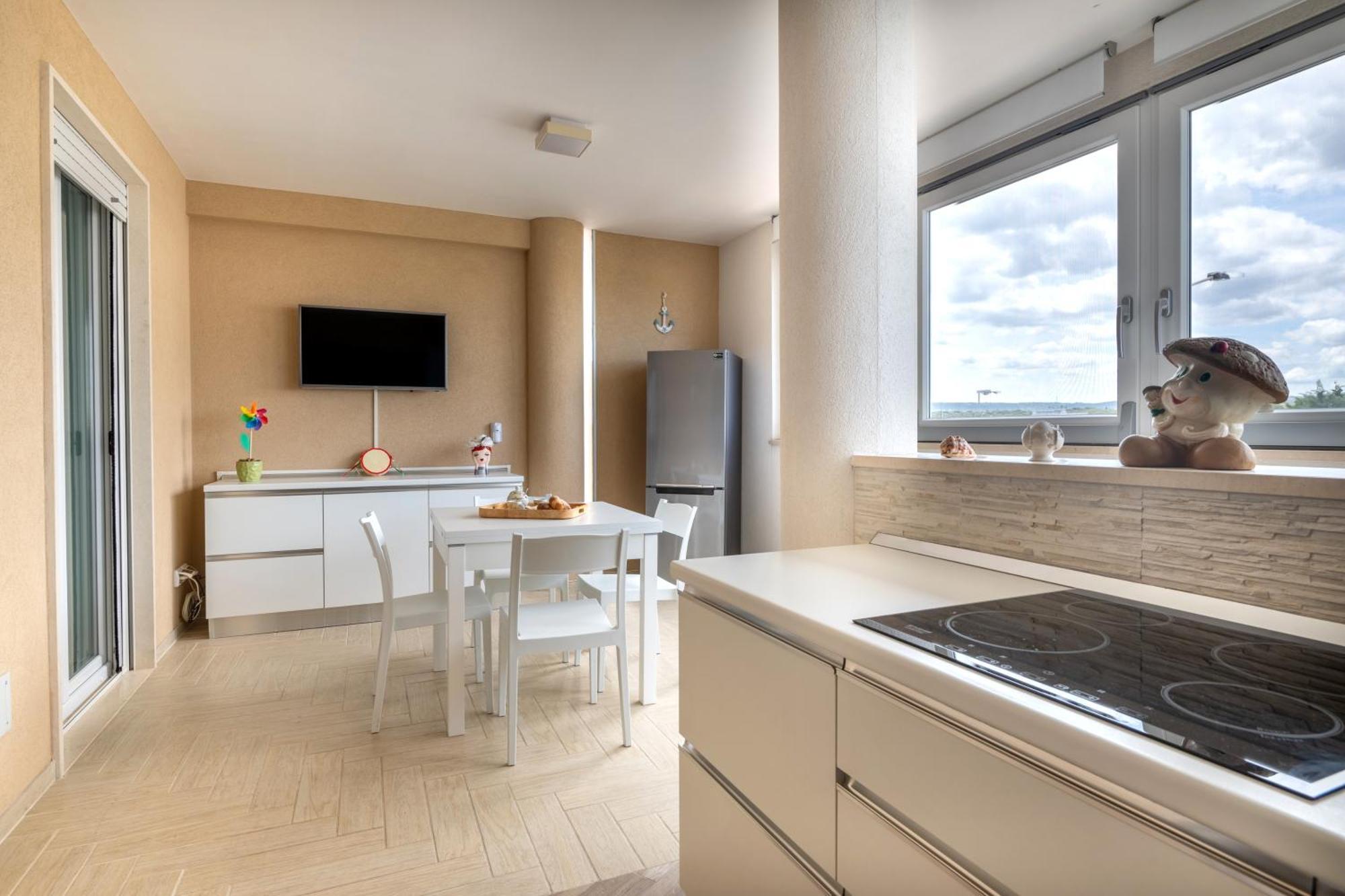 Monopoli Favolosa - Spacious 100Mq Apt. W/ Parking Экстерьер фото