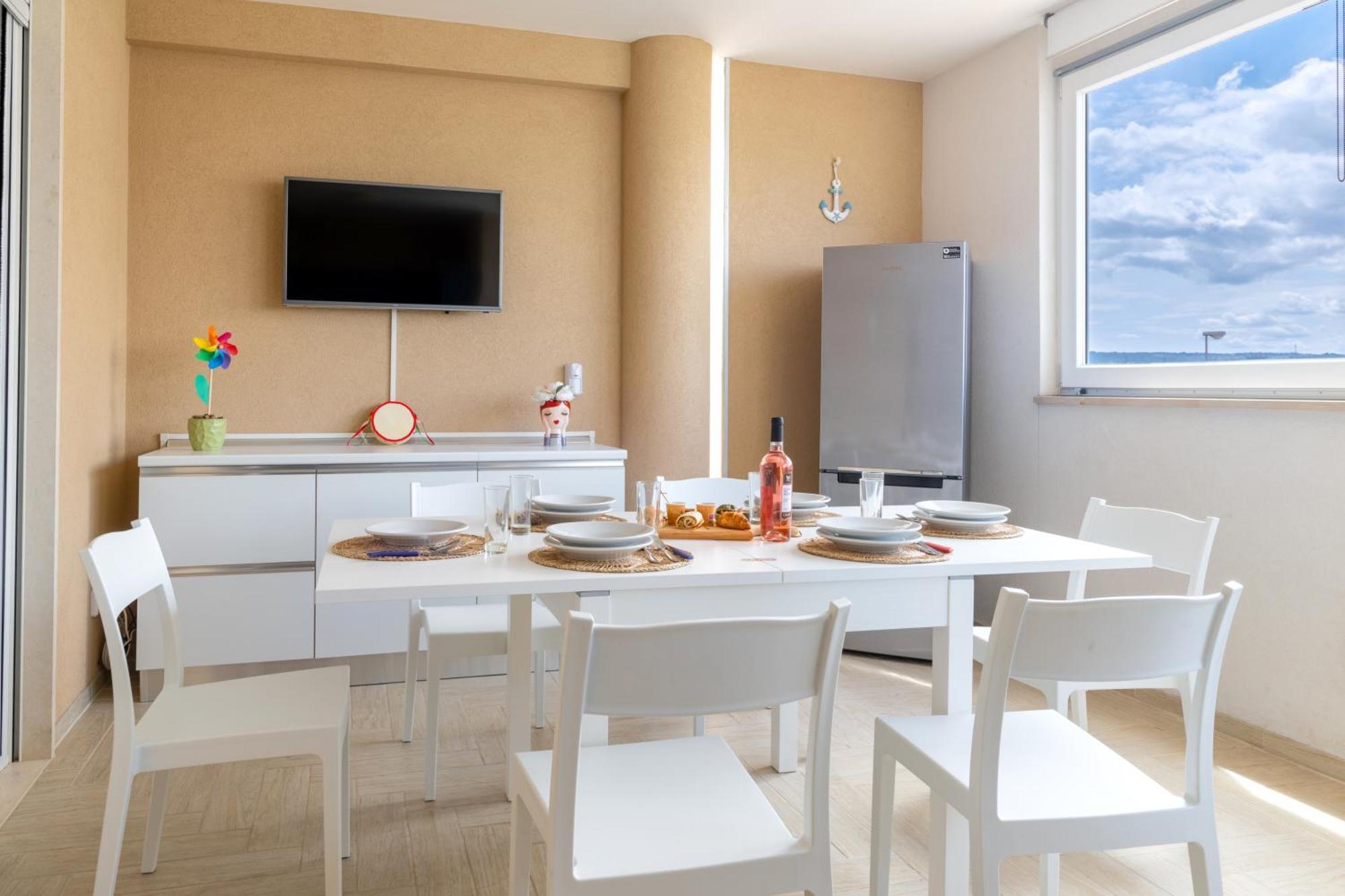 Monopoli Favolosa - Spacious 100Mq Apt. W/ Parking Экстерьер фото